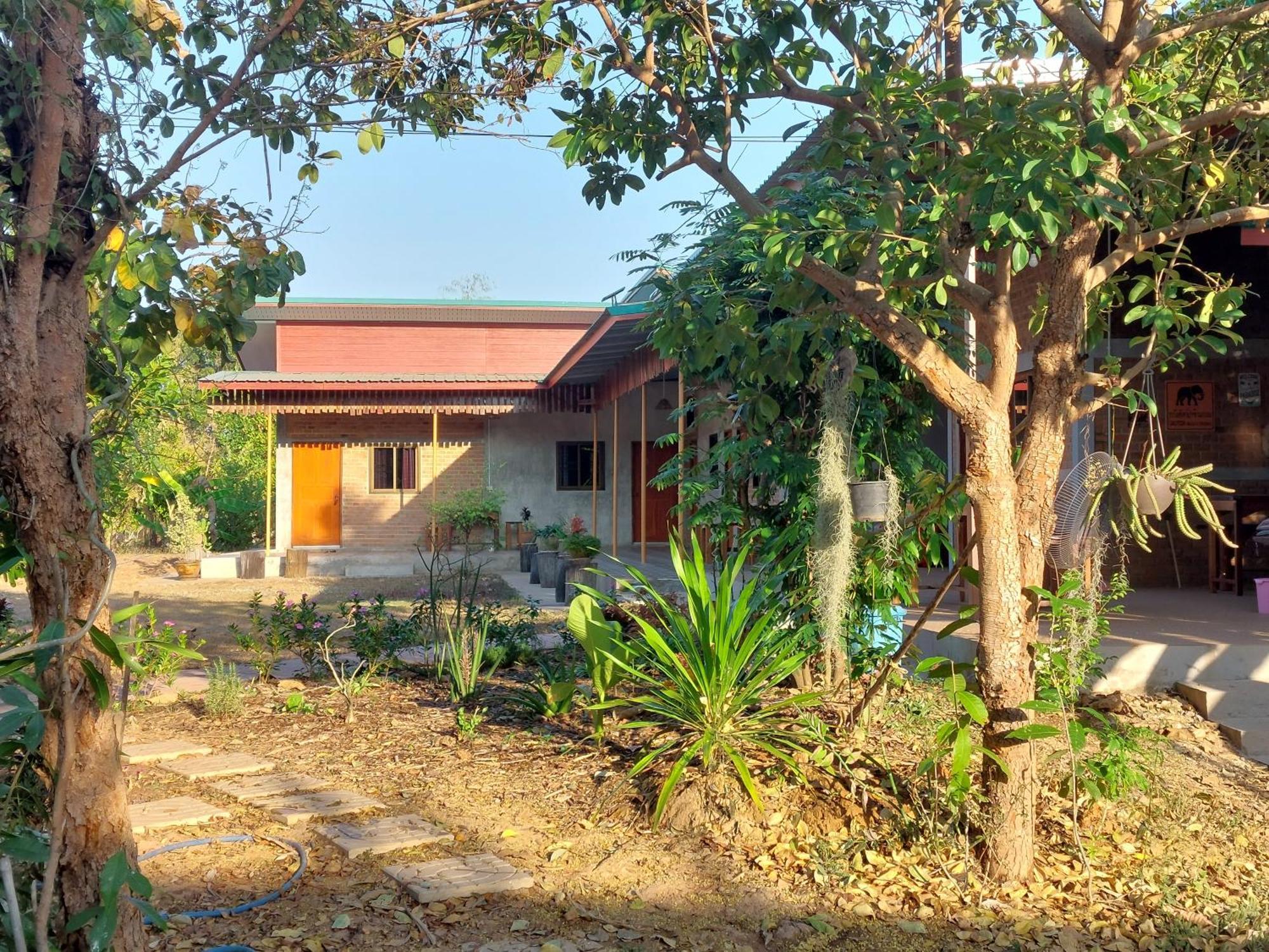 Yoga Homestay Seka Exteriör bild